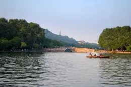 开元app-转折点！浙江稠州迎来里程碑；荷甲窗口期攻防权衡；质疑声仍在；球探报告显示潜力的简单介绍